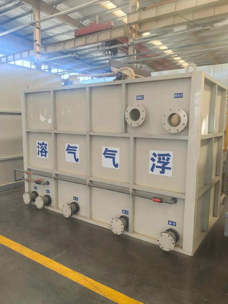 PP材質環(huán)保裝備三腔加藥機與氣浮機 現(xiàn)貨供應，助力綠色未來